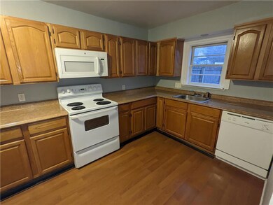 40 W 2nd St, Alburtis, PA 18011 - photo 7