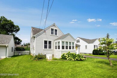 2-web-or-mls-1909 Ferguson St_02