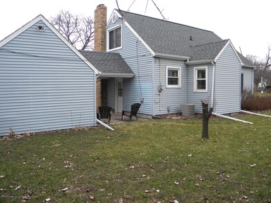 1501 W Ottawa St, Lansing, MI 48915 - photo 3