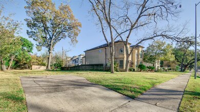 1730 Bayram Dr, Houston, TX 77055 - photo 3