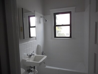19 Pleasant St unit 22, Cambridge, MA 02139 - photo 5