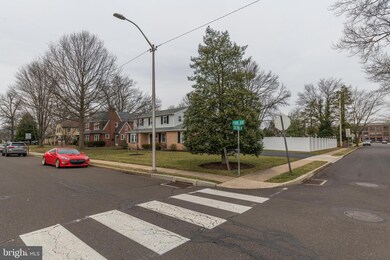 901 York Ave, Lansdale, PA 19446 - photo 4