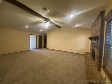 1300 S 29th St, Broken Arrow, OK 74014 - photo 5