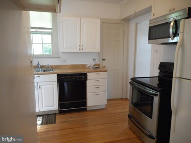 3701 Farragut Ave, Kensington, MD 20895 - photo 7