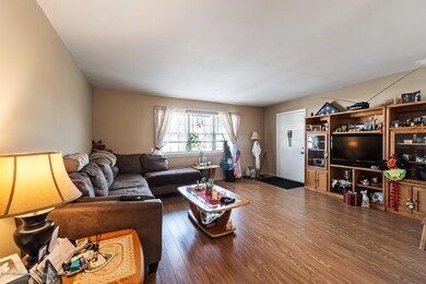 6 Texas Ct Matawan NJ 07747-large-008-01