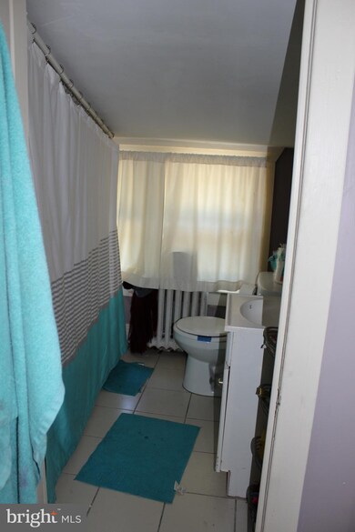 1038 Stuyvesant Ave, Trenton, NJ 08618 - photo 4