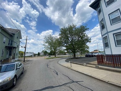 113 West Ave, Pawtucket, RI 02860 - photo 2