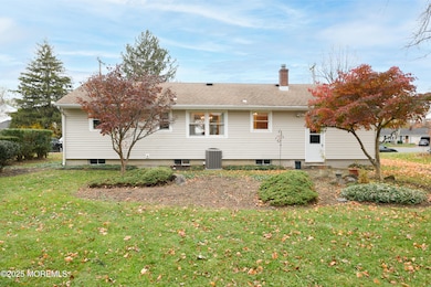 22 Overhill Rd, Matawan, NJ 07747 - photo 5