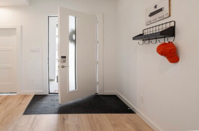 10208 Prairie Creek Ln, Conroe, TX 77384 - photo 6