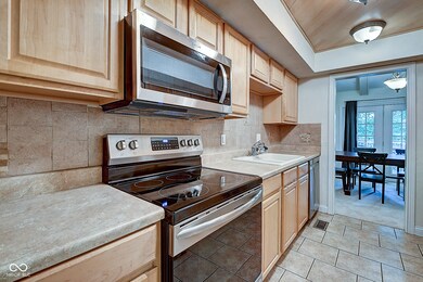 4253 Foxglove Trace, Indianapolis, IN 46237 - photo 5