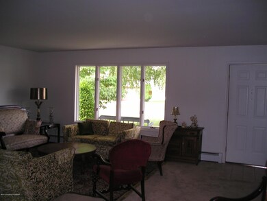 206 Robin Dr, Kingston, PA 18704 - photo 6