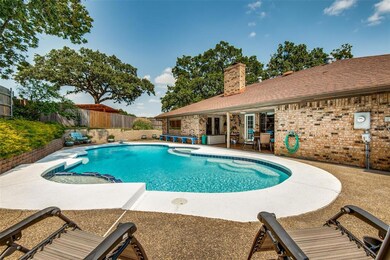 2525 Glenoaks Ct, Bedford, TX 76021 - photo 6