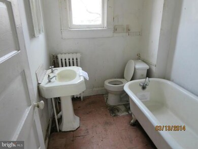 1701 E 29th St, Baltimore, MD 21218 - photo 7