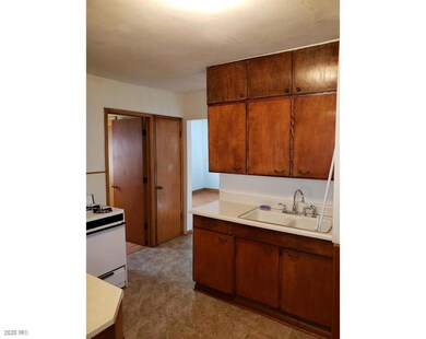 901 E 26th St, Des Moines, IA 50317 - photo 5