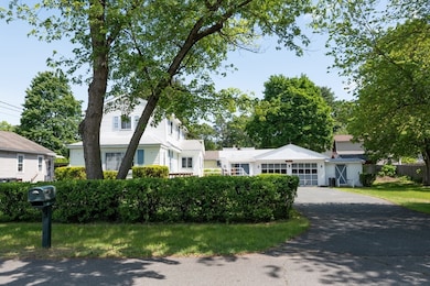 20 Forest Ave, Westfield, MA 01085 - photo 2