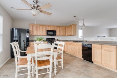 1514 Ellington Dr Oshtemo-4