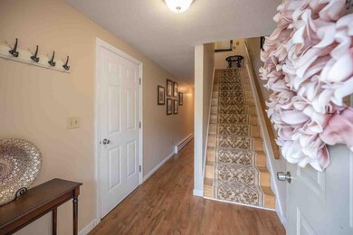 17 Walnut Cir, Merrimack, NH 03054 - photo 4