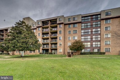 Treebrooke unit 203, Oakton, VA 22124 - photo 2