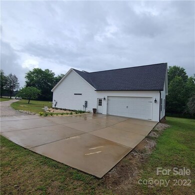 403 Farris Rd, Clover, SC 29710 - photo 4