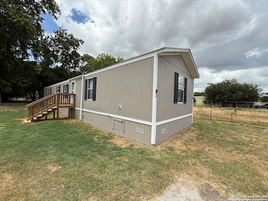 1035 Ferryboat Ln unit 3, New Braunfels, TX 78130 - photo 2
