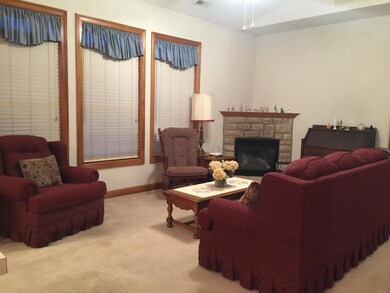 12 Claire Ct unit 12, Circleville, OH 43113 - photo 3