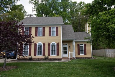 4112 Carroll Ridge Ct, High Point, NC 27265 - photo 2