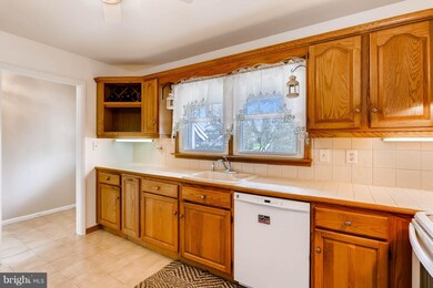 4112 Lochcarrow Rd, Nottingham, MD 21236 - photo 5