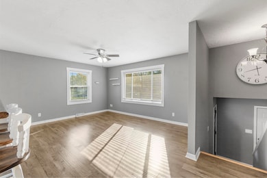 5814 Daisy Dr, Waterloo, IA 50701 - photo 6