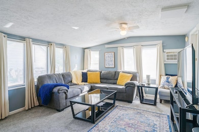 9 Old Lodge Rd N, Columbus, NE 68601 - photo 5