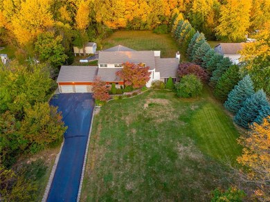 5275 Chestnut Hill Rd, Center Valley, PA 18034 - photo 2