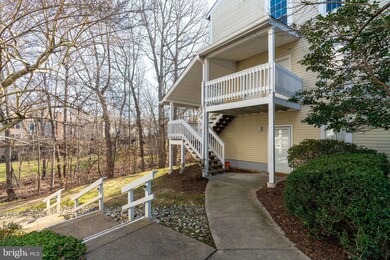 11974 Cardamom Dr, Woodbridge, VA 22192 - photo 2