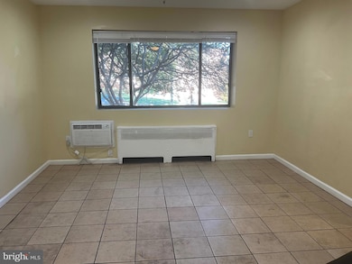 6 Galveston St SW unit 103, Washington, DC 20032 - photo 3