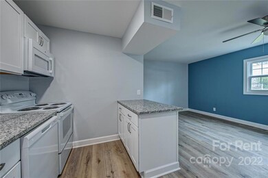 1048 Avondale Rd unit 14, Lowell, NC 28098 - photo 3