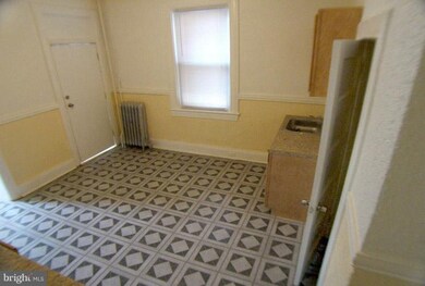 2557 Edmondson Ave, Baltimore, MD 21223 - photo 7