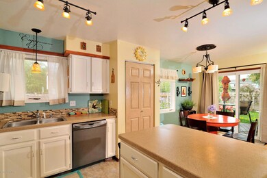 Kitchen w/SS Appliances