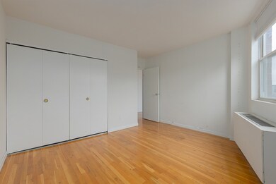 350 W 14th St unit 7C, New York, NY 10014 - photo 4