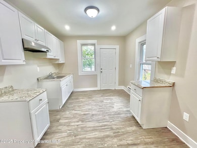 921 Hamm Ct, Scranton, PA 18505 - photo 2