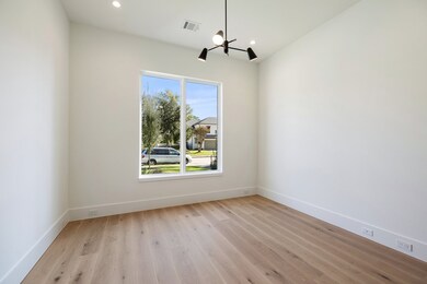 1613 Pine Chase Dr, Houston, TX 77055 - photo 5