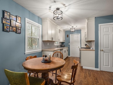 55 Foster Rd, Essex Junction, VT 05452 - photo 3