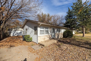 1620 W 34th St S, Wichita, KS 67217 - photo 3