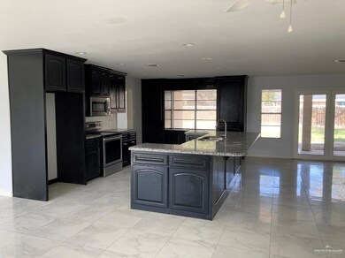 1114 W 4th St, Weslaco, TX 78596 - photo 4