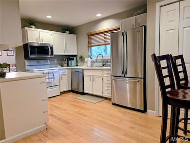 3967 Summerview Dr, Saint Charles, MO 63304 - photo 3