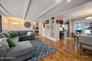 431 Highview Dr Photos-11