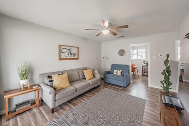 1029 Idlewood Ave, Azle, TX 76020 - photo 4