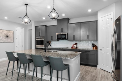 11712 Tetrafin Dr, Riverview, FL 33579 - photo 4