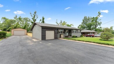 905 NW 10th St, Bentonville, AR 72712 - photo 2