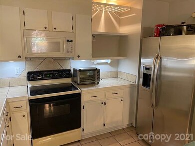 1005 W Kelly Ln, Shelby, NC 28152 - photo 5