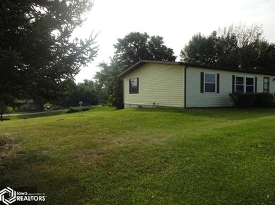 225 N Clarke St, Osceola, IA 50213 - photo 4
