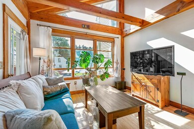 9 Cook St unit 4, Kittery, ME 03904 - photo 5