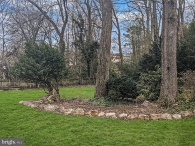 9111 Westerholme Way, Vienna, VA 22182 - photo 4